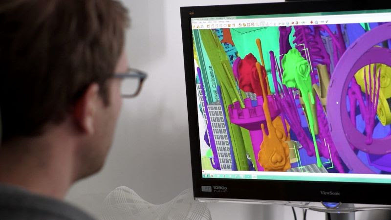 3D Engineer compiling a build